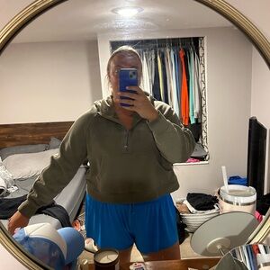 Green lululemon Scuba!